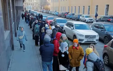 Гърмят дъщерни клонове на руската Сбербанк в чужбина