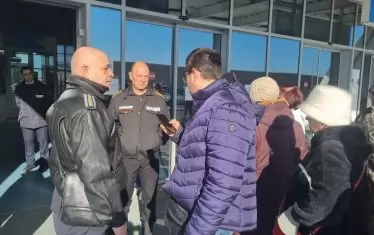 Опашки се вият за временна закрила, след като хотели искат 200 евро депозит за бежанци без този статут.