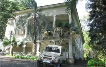 Бившата правителствена резиденция в Нови Афон.