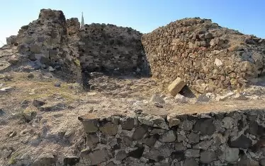  Из вътрешността на цитаделата. 