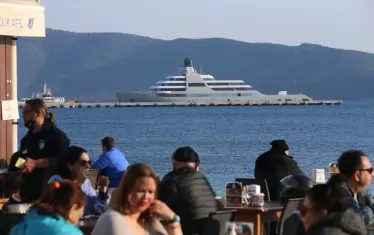 Една от яхтите на Роман Абрамович, близо до Мармарис, Турция.