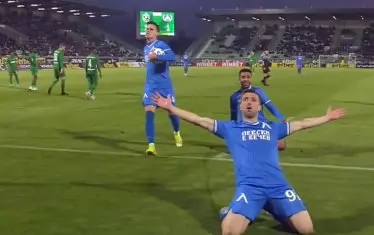 Драган Михайлович ликува след гола си за "Левски".