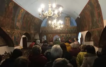  Цветница в църквата "Св. Възнесение Господне".