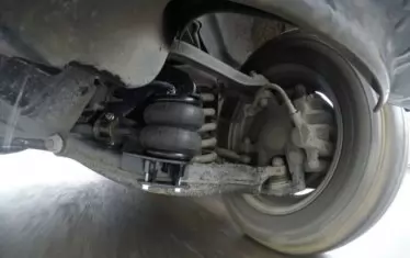 Въздушното окачване е удобно, но води след себе си и много скъп ремонт.