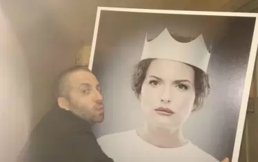  Александра е сред доверените актирси на Мариус.