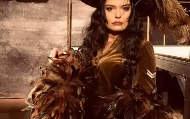  В драматична светлина в "Нова земя".