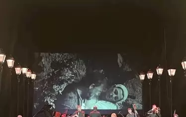 Сред най-силните моменти на вечерта бе изпълнението на Теодосий Спасов на музика от "Козият рог".