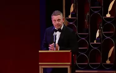  Юлиан Вергов, награден за образа на Вазов - поддържащ, но велик. 