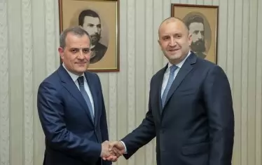 Радев се надява на Азербайджан за енергийната диверсификация