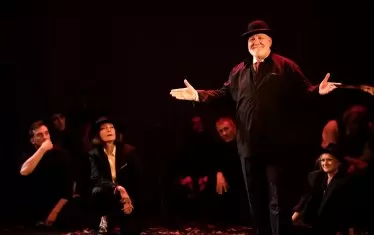  Директорът - актьорът Мирослав Пашов, също бе сред участниците в шоуто.