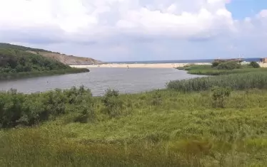 Велека и морето.