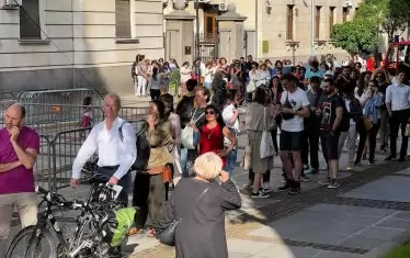 Театралният "Черен петък" продължава три дни