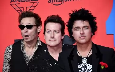 Green Day: Били Джо Армстронг, Дъ Куул и Майк Дърнт (от дясно на ляво).