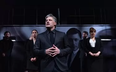 Актьорът в "Опашката" - спектакълът, който му донесе награда "Икар".