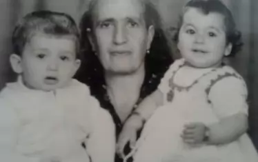 С баба  Йорданка и братовчеда Иван. . 