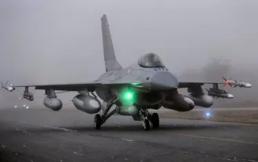 Румъния купува 32 изтребителя F-16 втора ръка от Норвегия