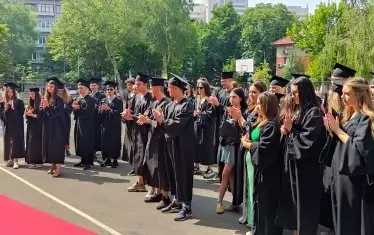 Съдебни изпълнители събират дългове от 120 000 души под 30 г.