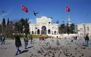 В Истанбул се бунтуват срещу забрана за консумация на алкохол на обществени места
