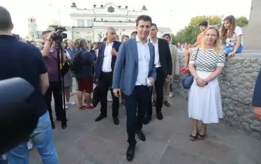 Линда Петкова дойде на демонстрацията да подкрепи правителството