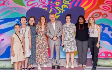  Посланик Москаленко с основателките на фондацията