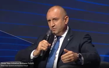  Румен Радев на икономическия форум на инициативата "Три морета"