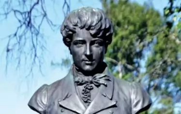 Бюст на Абел в Гйерстад, Норвегия.