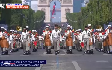  По традиция пешият марш бе завършен от представителна част на Чуждестранния легион на Франция