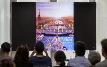 Домакините планират грандиозна церемония по откриване, която да събере 600 000 зрители по бреговете на Сена.