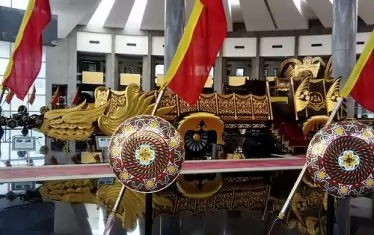 Музеят на султана съхранява богатства.