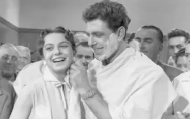 С Апостол Карамитев в "Любимец 13".