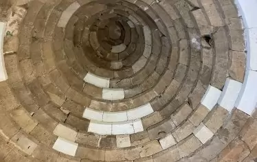 В кръглата зала са се извършвали тайнствени обреди и ритуали, обещаващи вечен живот.