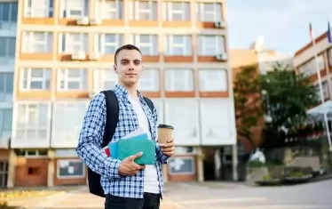 Във ВТУ заплатите вече са увеличени със собствени средства.