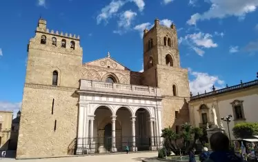 Катедралата "Монреале"