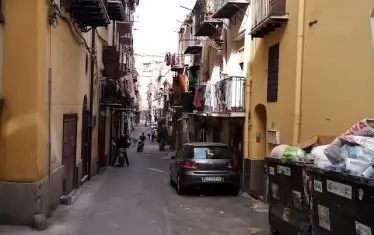 Боклукът в Палермо