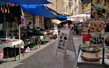 Пазарът в Палермо