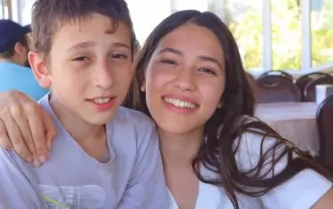 Мухтар с млад почитател.