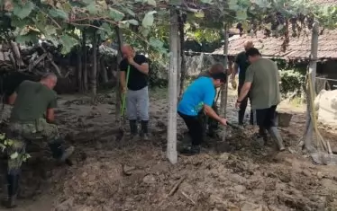 Бездомните от карловските села 
ще бъдат настанени във фургони