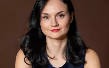 Миналата година стендъп комедиантката издаде първата си книга - "Миша".