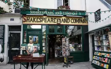 Shakespeare & Co в Париж.