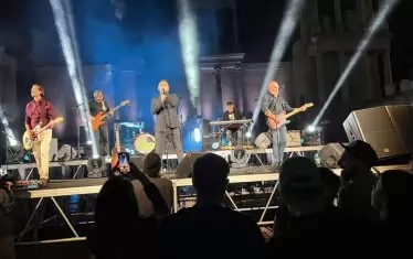 Един от най-запомнящите се концерти по време на турнето за 30-годишнината на "Остава" бе този в Античния театър в Пловдив на 20 септември т.г.