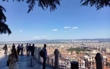  Бурса отвисоко. 