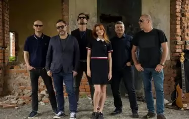 С актрисата Елеонора Иванова по време на снимките на клипа към песента "Взлом".