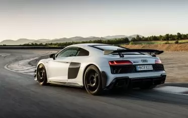 Audi R8 V10 GT RWD 