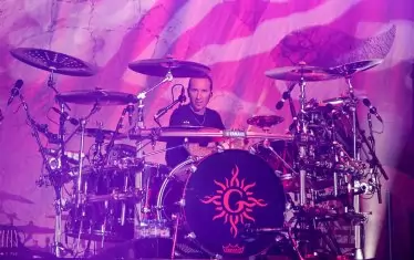 Барабанистът на "Годсмак" Шанън Ларкин.