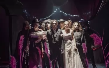  Студентите на проф. ИВан Добчев в "Иванов-Барабанов" по Чехов.