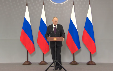 Режимът на Владимир Путин се опиянява да размахва оръжия като севернокорейския си събрат и не съзнава, че губи своята мека сила, т.е. способността си да влияе на света.