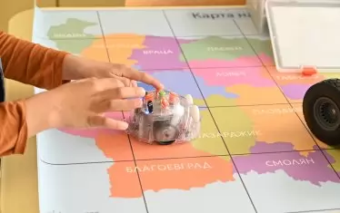 Проектите с роботи интегрират всички предмети.