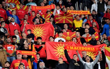 УЕФА наказа Сев.Македония за освиркването на българския химн