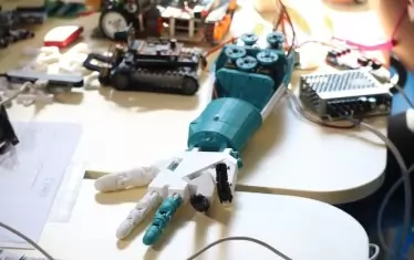 Средства от ЕС ще има и за оборудване на модерни лаборатории в училищата