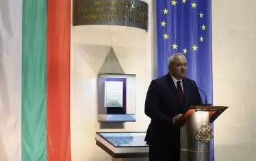  Служебният вътрешен министър обяви, че прокуратурата работи, когато си иска.